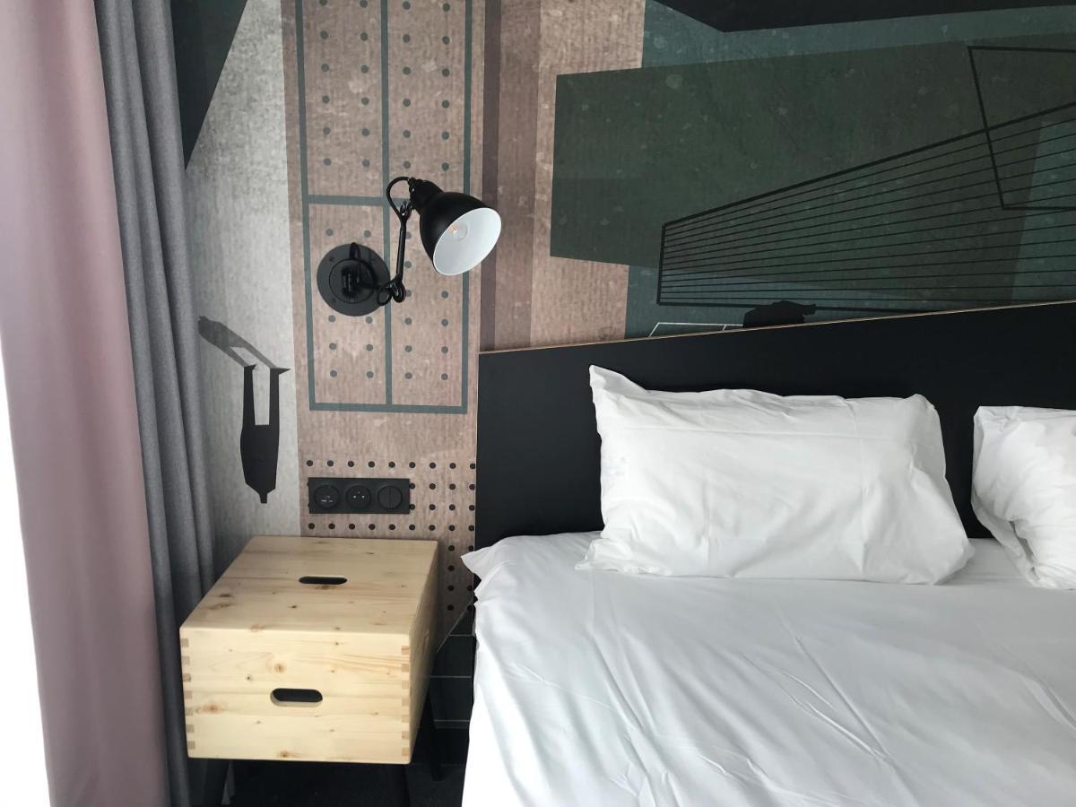 Hotel Ibis Styles Dreux Centre Gare Exterior foto