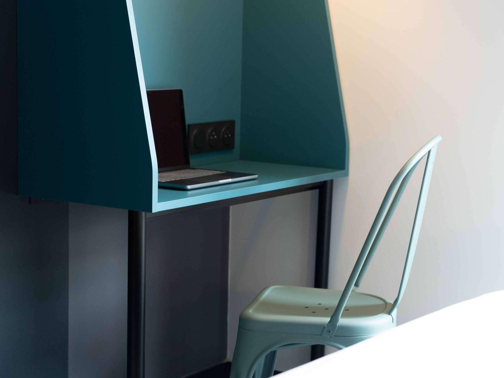 Hotel Ibis Styles Dreux Centre Gare Exterior foto