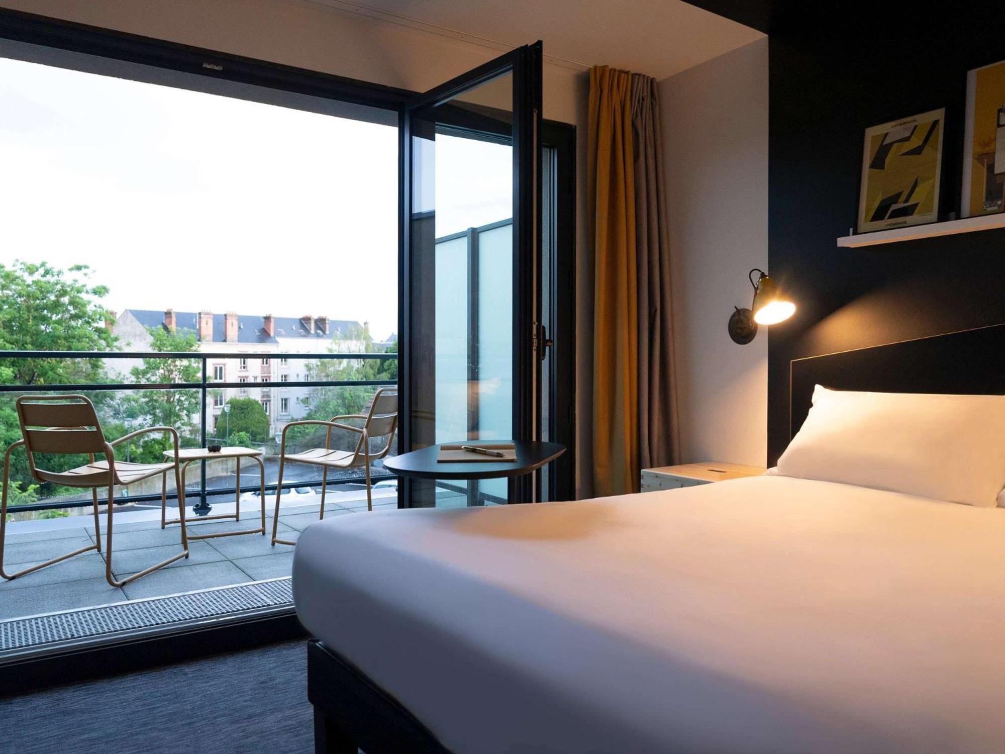 Hotel Ibis Styles Dreux Centre Gare Exterior foto